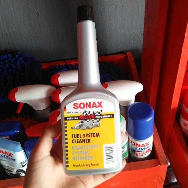 Dung dịch làm sạch hệ thống xăng của động cơ xe Sonax 515100 - 250ml