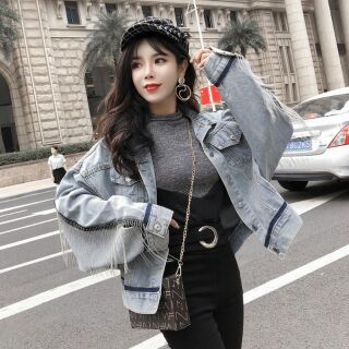 Áo khoác jean nữ dáng ngắn tay áo tua rua