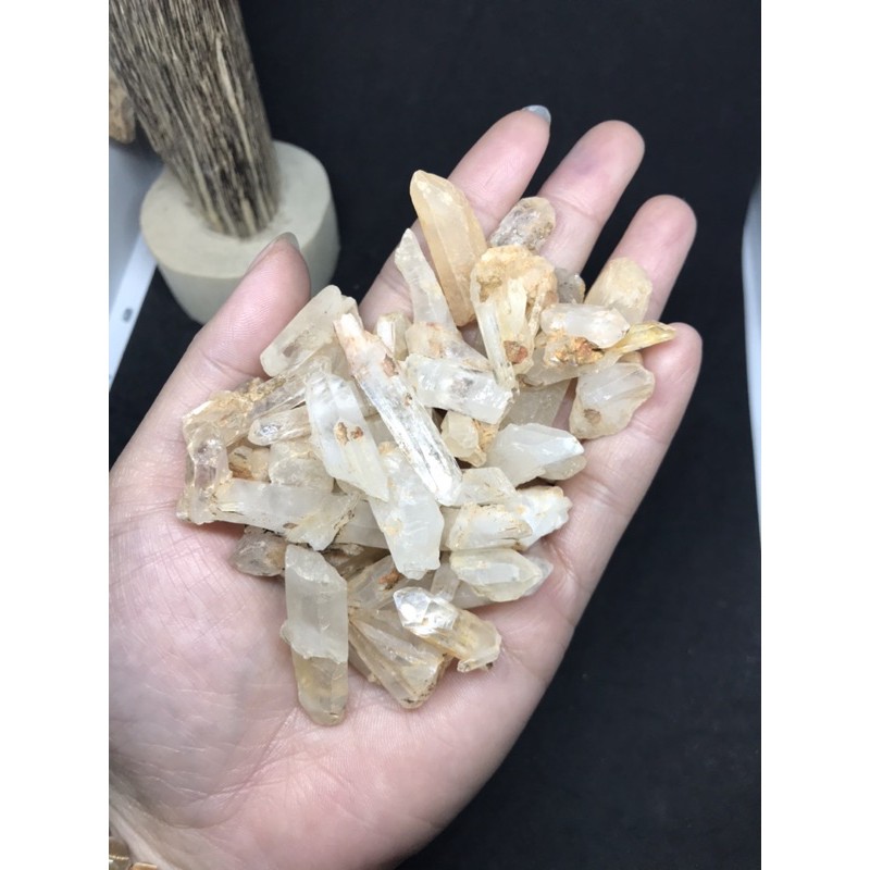 Vụn trắng tinh thể Clear Quartz