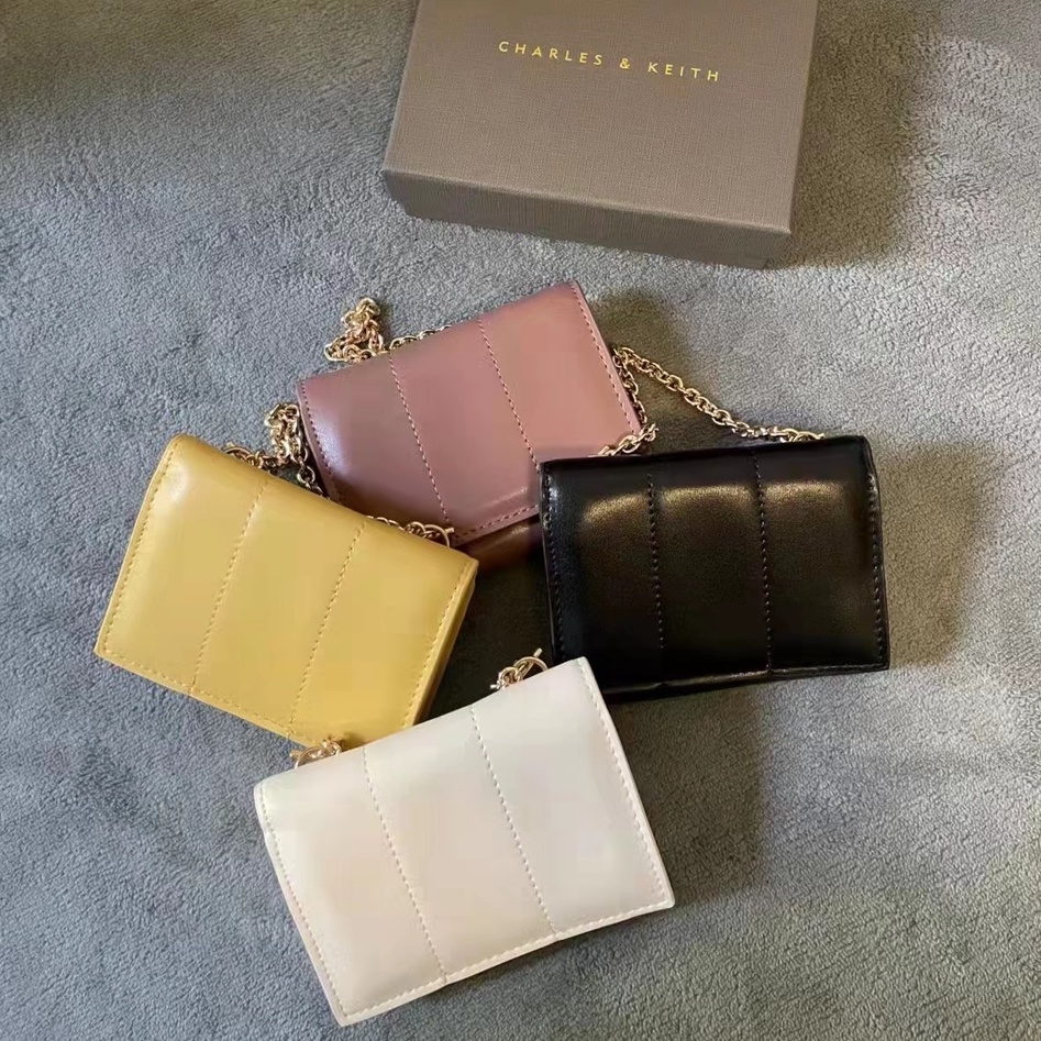 Túi Nữ Phong Cách Mới10770534 Ví Ngắn Cầm Tay Thiết Kế Dây Xích Nhồi Bông Cho Nữ