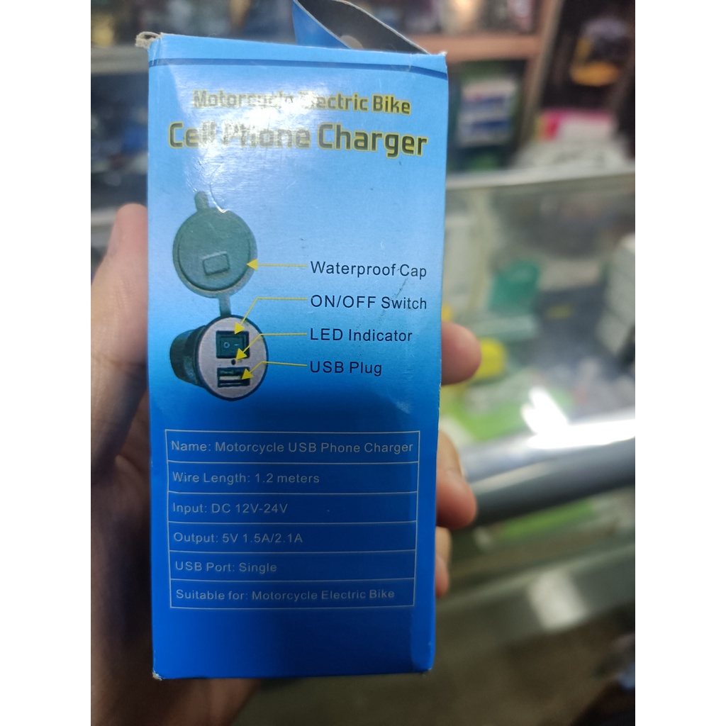 Củ Sạc USB Xe Máy Chống Nước 5V - 2A Có công tắc