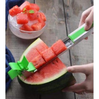 Dụng cụ cắt dưa hấu thông minh