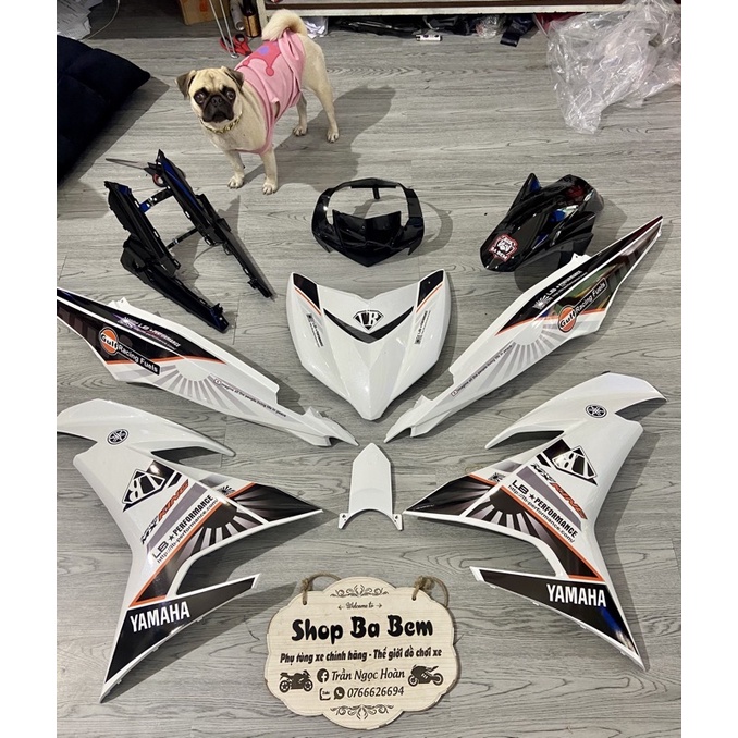 Dàn Áo Trắng Đen Ex 150