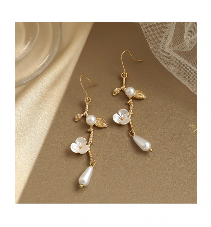 Hoa tai dáng dài đính ngọc trai giả thời trang Hàn Quốc