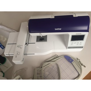 Máy Thêu Brother NV800E