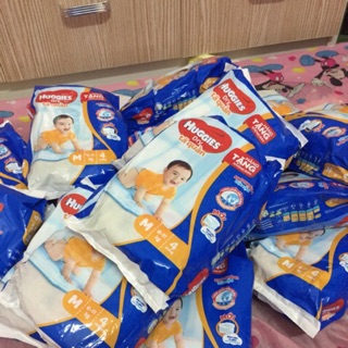 50 bỉm quần Huggies size M