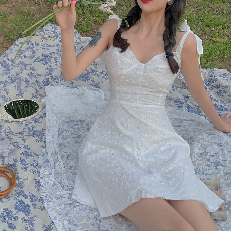 Đầm nữ dáng xòe hai dây mini Emilyshop