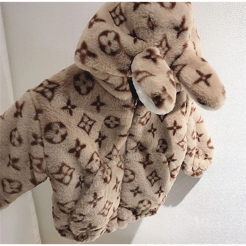 (ORDER TAOBAO) Áo khoác lông thỏ cho bé hoạ tiết LV sang chảnh phong cách Hàn Quốc