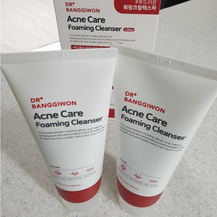 Sửa rửa mặt chăm sóc da mụn, làm dịu da Dr.BanggiWon Acne Care Foaming Cleanser 200ml