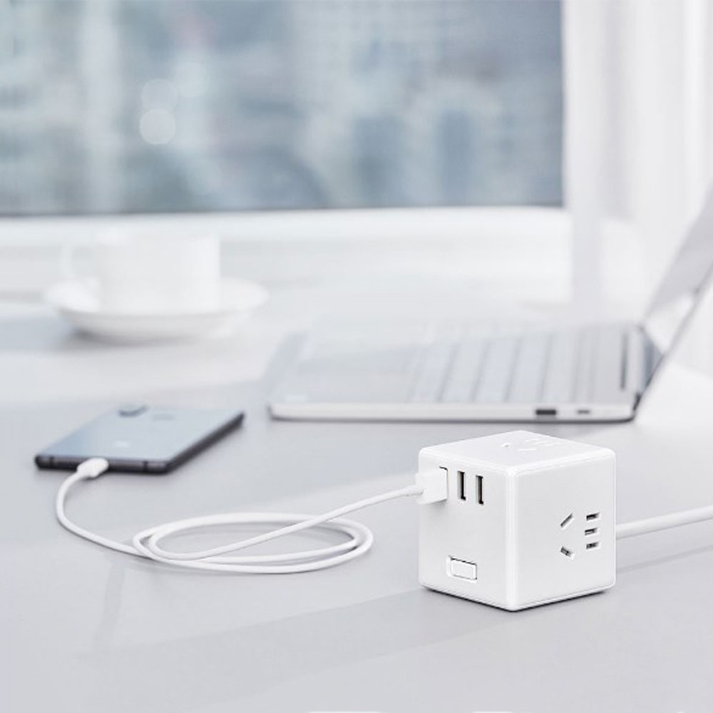 Ổ cắm điện Xiaomi Mijia Rubik’s Cube có cổng sạc USB
