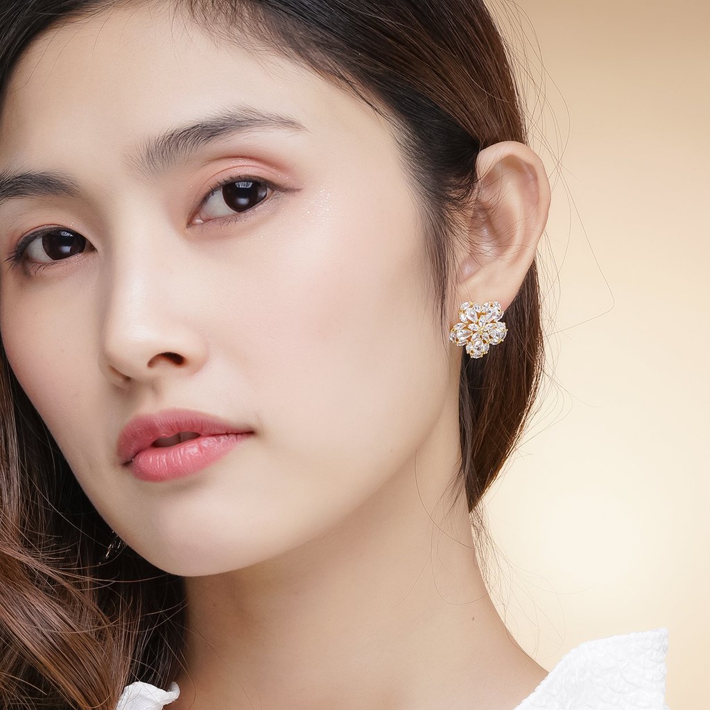 Bông tai nữ UHA mạ vàng 18K , đính kim cương nhân tạo B1148143-110