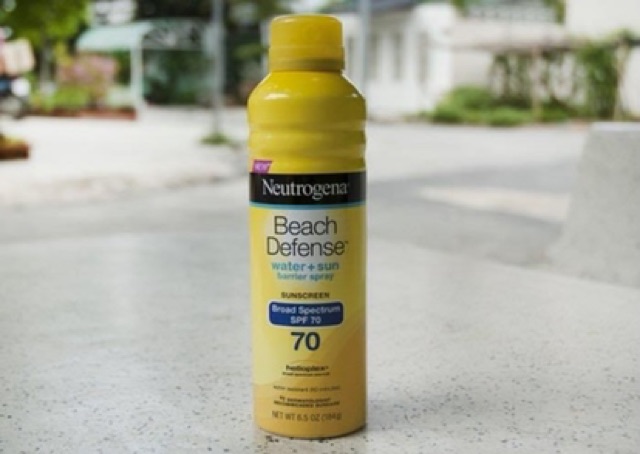 KEM CHỐNG NẮNG Neutrogena Beach Defense Spray Broad SPF 70