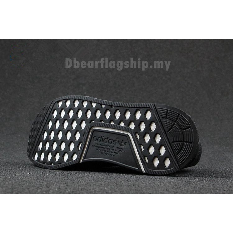 Giày Chạy Bộ ADIDAS NMD R1 PRIMEKNIT Màu Trắng Đen Nhật Bản