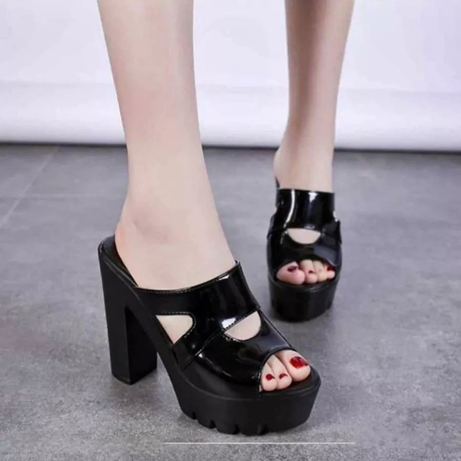 Dép cao gót khoét xinh cách điệu