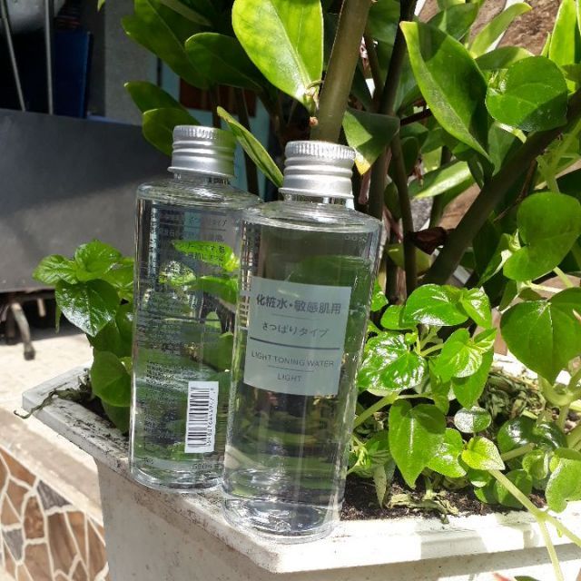 Nước toner hoa hồng Muji