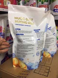 Nước giặt hương hoa