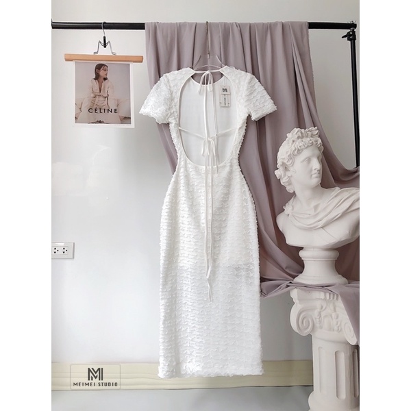 Váy body hở lưng