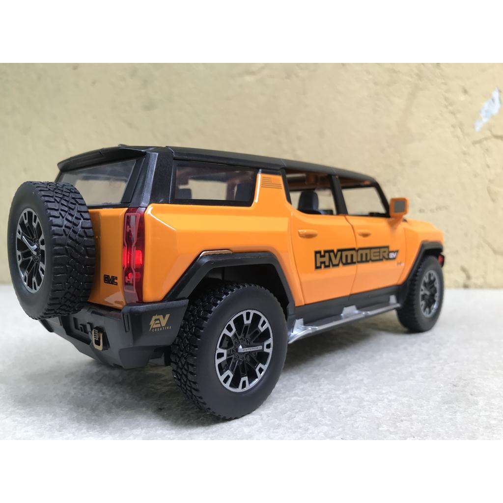 Mô hình xe GMC HUMMER EV 2024 - 1:24