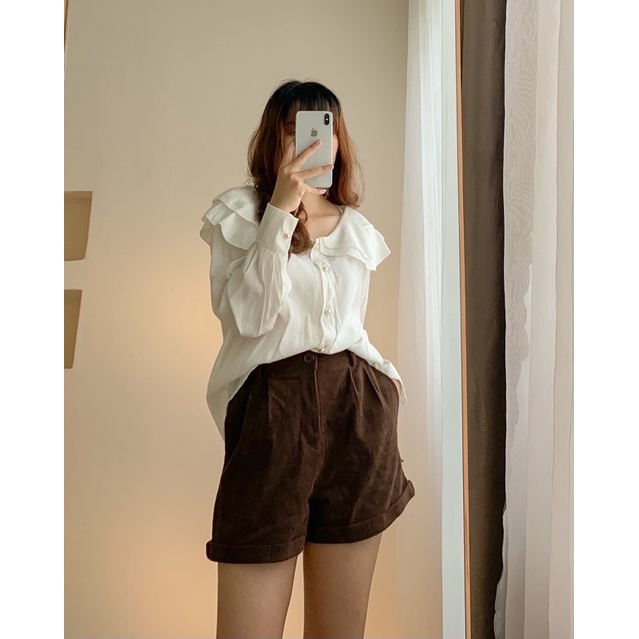 Áo sơ mi cổ sen