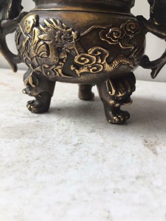 Xông trầm Lân