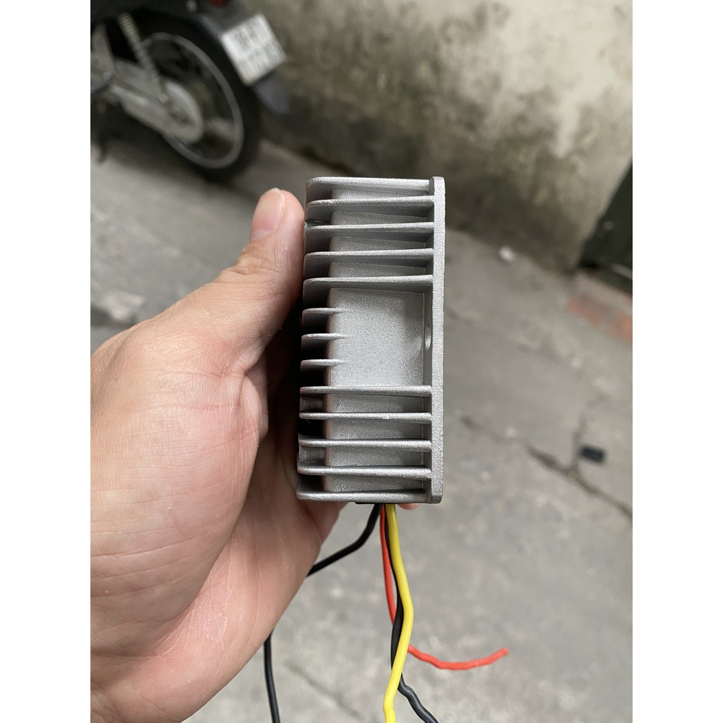 Bộ chuyển đổi nguồn điện 24V xuống 12V 10A chống nước