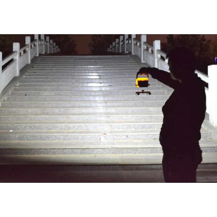 Đèn pha Led chống nước 30W không kèm pin