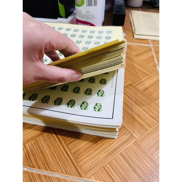 Tem Dán Hoa Quả Hình Elip