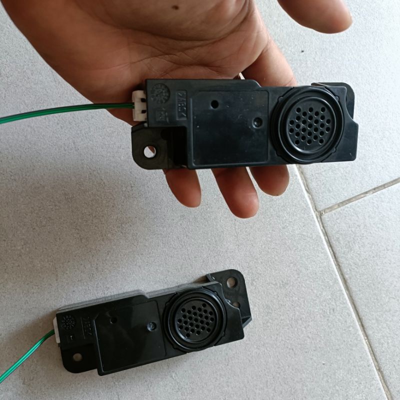 Loa Toyota hộp nhỏ 11.5x3x2.5cm cho hệ thống âm thanh loa xe hơi loa ô tô  đầy đủ dây giắc cắm