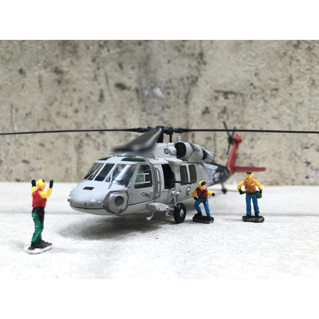 Mô hình máy bay Trực Thăng UH-60M Black Hawk NAVY 1:72