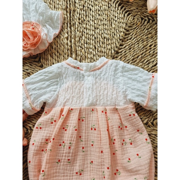 Bodysuit Hanbok, Bodychip Hanbok, Bộ Hanbok Thiết Kế Hoạ Tiết Cherry Cho Bé (tặng kèm phụ kiện như trong hình))