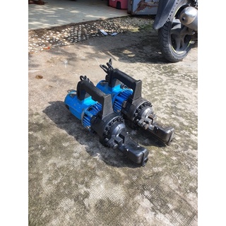 Máy chặt sắt thuỷ lực phi 25 Hàn Quốc