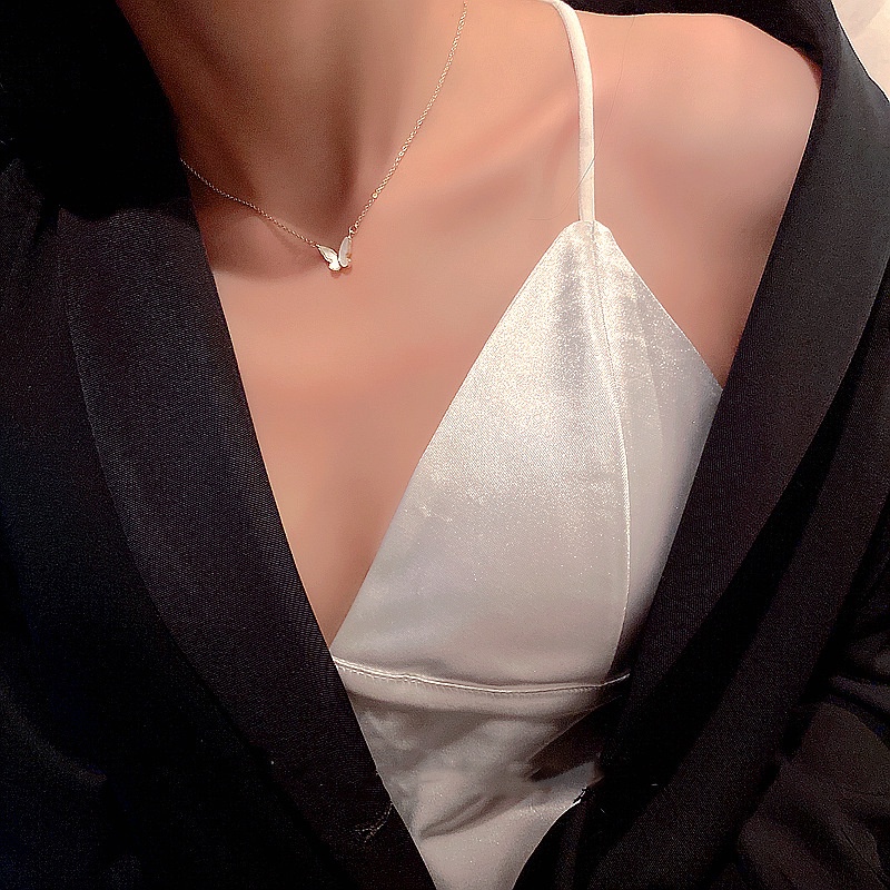 Vòng cổ Hình Bướm Ba Chiều Đính Ngọc Trai Phong Cách Hàn Quốc Dành Cho Nữ