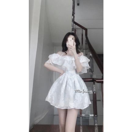 Đầm bẹt vai bèo nude hoa nổi dây vai dáng xòe