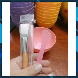 Thìa nhựa đắp mặt nạ (1 cái)