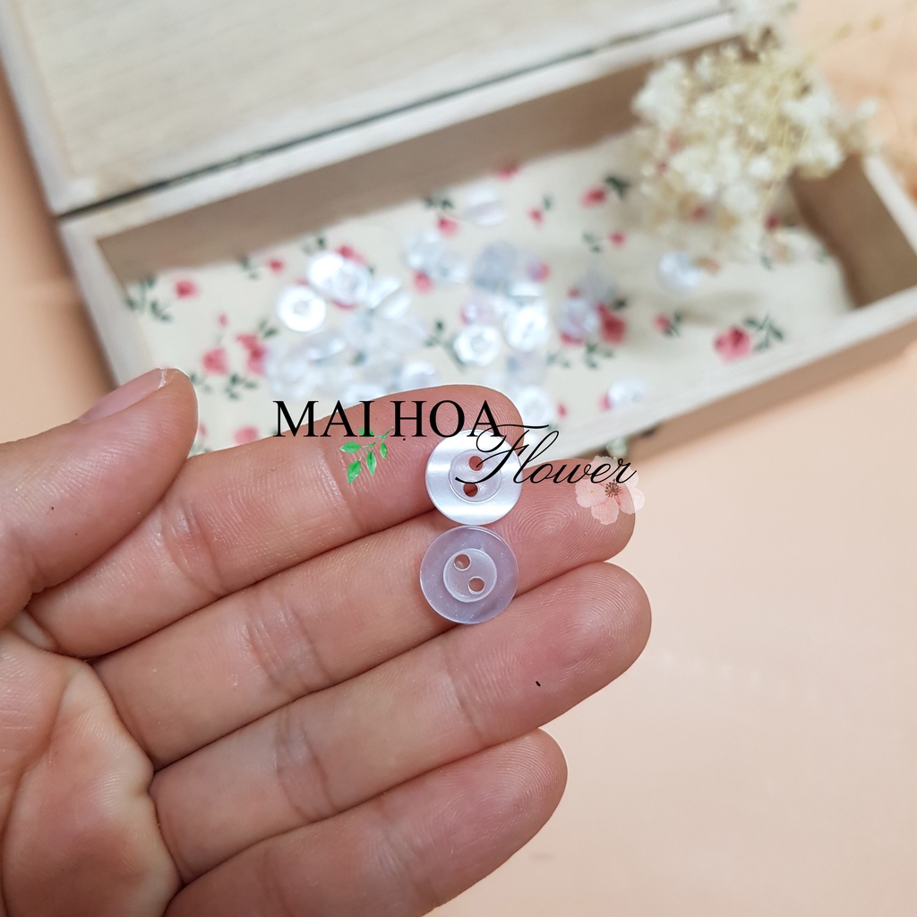 Gói 40 Khuy nút áo sơ mi, cúc áo màu trắng bằng nhựa size 1,1cm, Maihoaflower