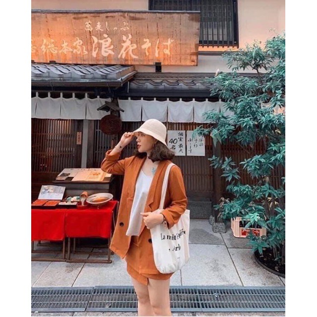 Nón Dậm chứ M