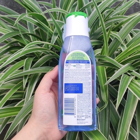 Nước tẩy trang Nivea cho da nhờn White oil control Makeup Clear Micellar Water