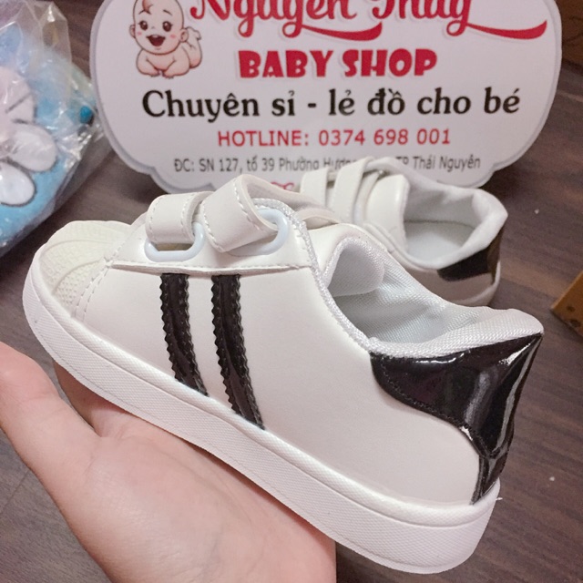 Giày 2 sọc