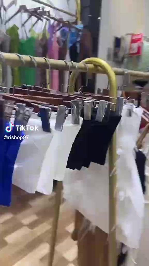 RẺ VÔ ĐỊCH ÁO ỐNG HIỆU TRƠN CROPTOP PR TAM GIÁC | BigBuy360 - bigbuy360.vn