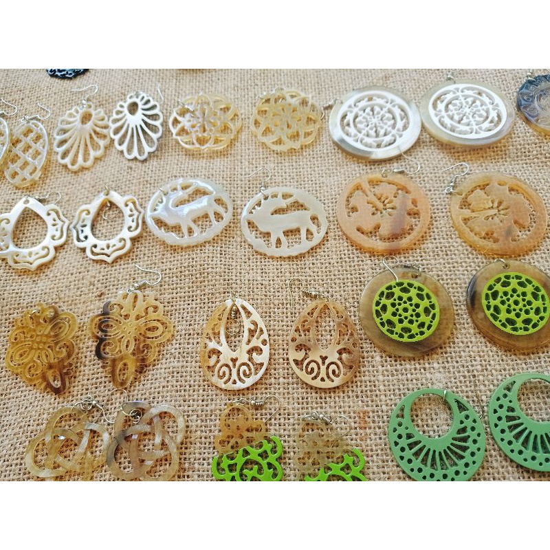 Bông tai làm từ sừng trâu tự nhiên hàng cao cấp xuất đi châu Âu đeo không bị ăn tai