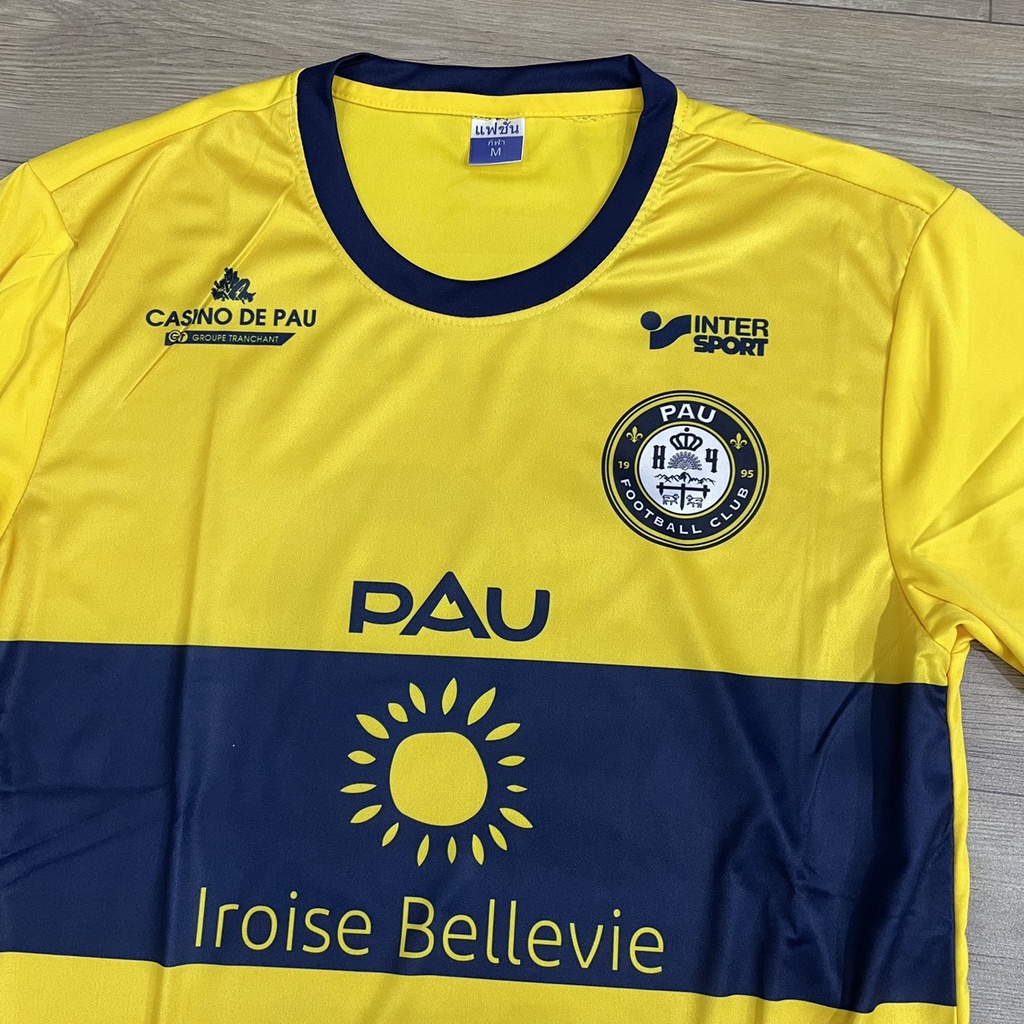 Bộ quần áo bóng đá PauFC vàng in tên Quang Hải JP