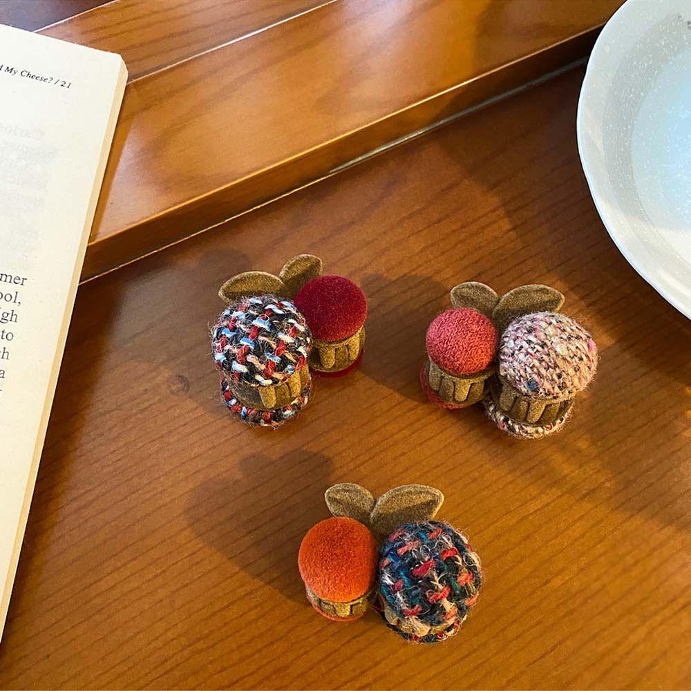 TWINKLE Kẹp Tóc Càng Cua Vải Len Đính Quả Bông Thời Trang Ngọt Ngào Cho Nữ