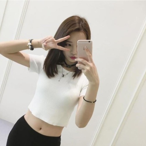 Áo croptop len tăm tay ngắn