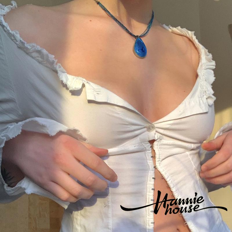 Áo Thun Cổ Chữ V Khoét Sâu Phong Cách Vintage Hannie-90s