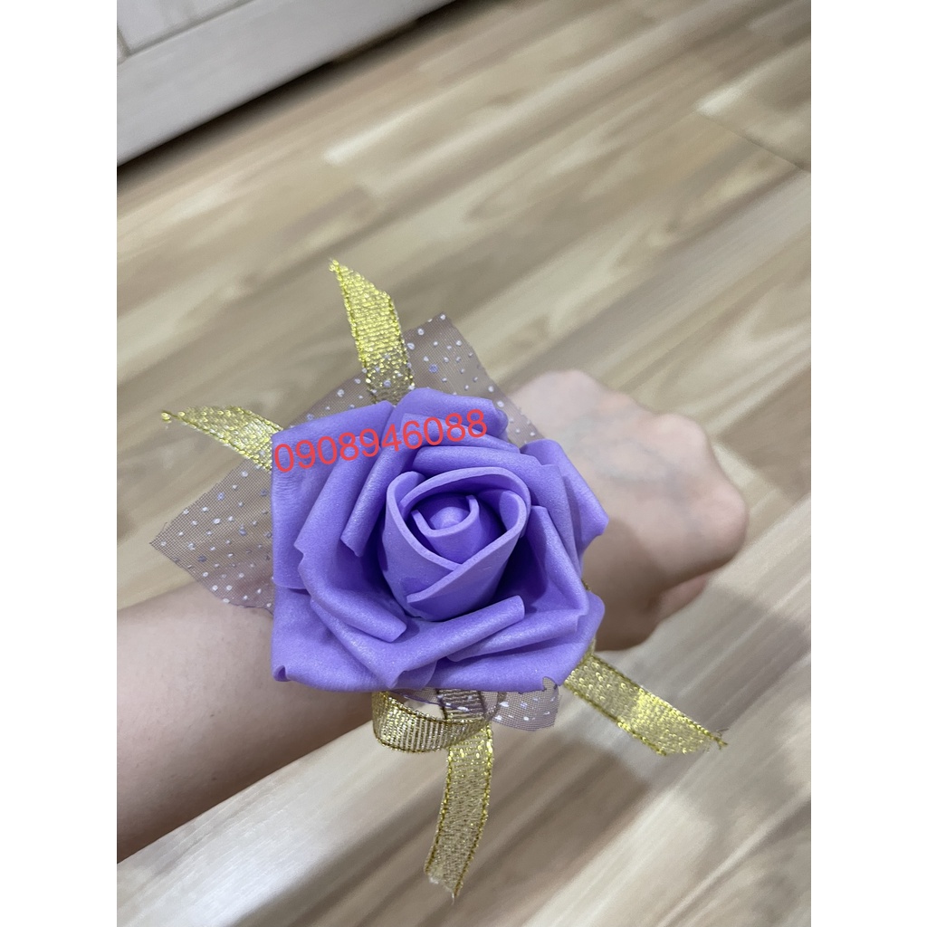 VÒNG HOA ĐEO TAY ĐÁM CƯỚI CHO PHÙ DÂU - KIỂU BÔNG HỒNG - VÒNG DÂY CHUN