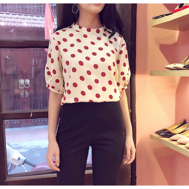 Áo chấm bi Zara