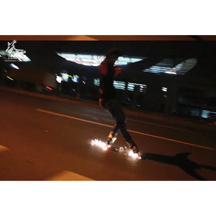 Bánh đèn patin đá lửa