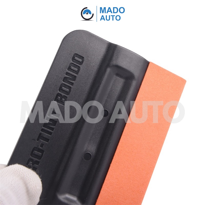 Gạt dán Decal ô tô CÓ NAM CHÂM lưỡi bọc da lộn MADO AUTO F240
