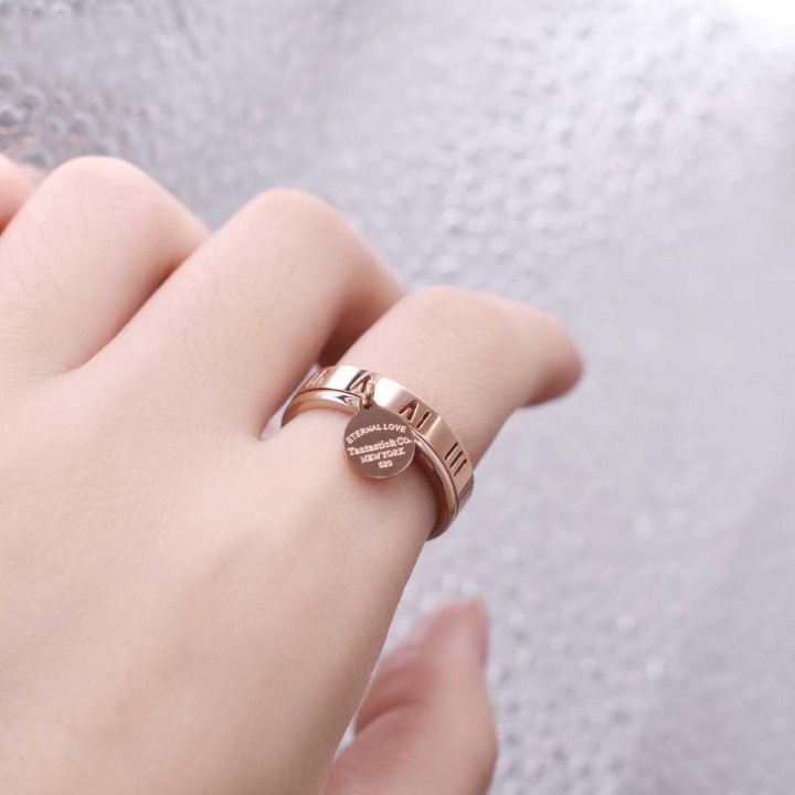 Bộ 2 Nhẫn Nữ Titan Không Đen TT 1359