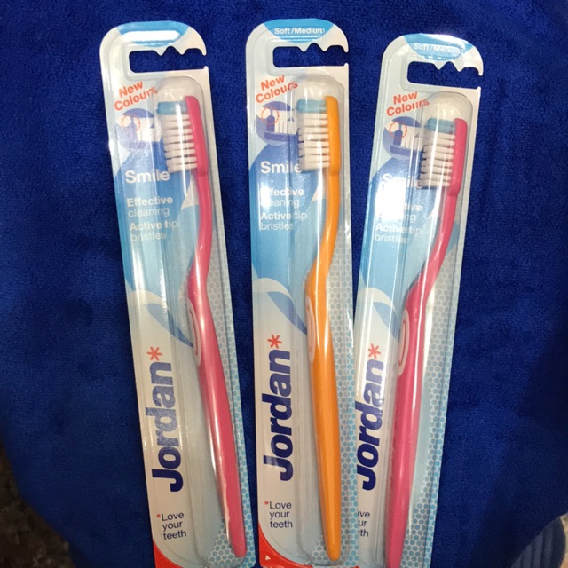 Bàn chải Jordan Soft/ Medium Đầu Bằng